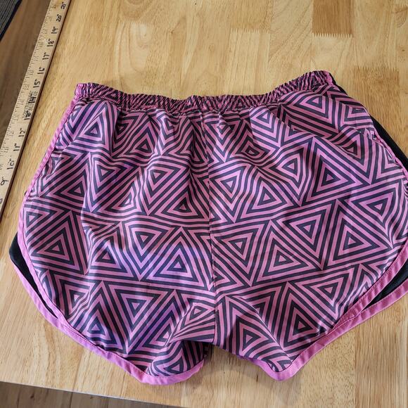 Nike Dri-Fit Pink Geometric  Print Short Athletic Size Medium - Picture 6 of 6